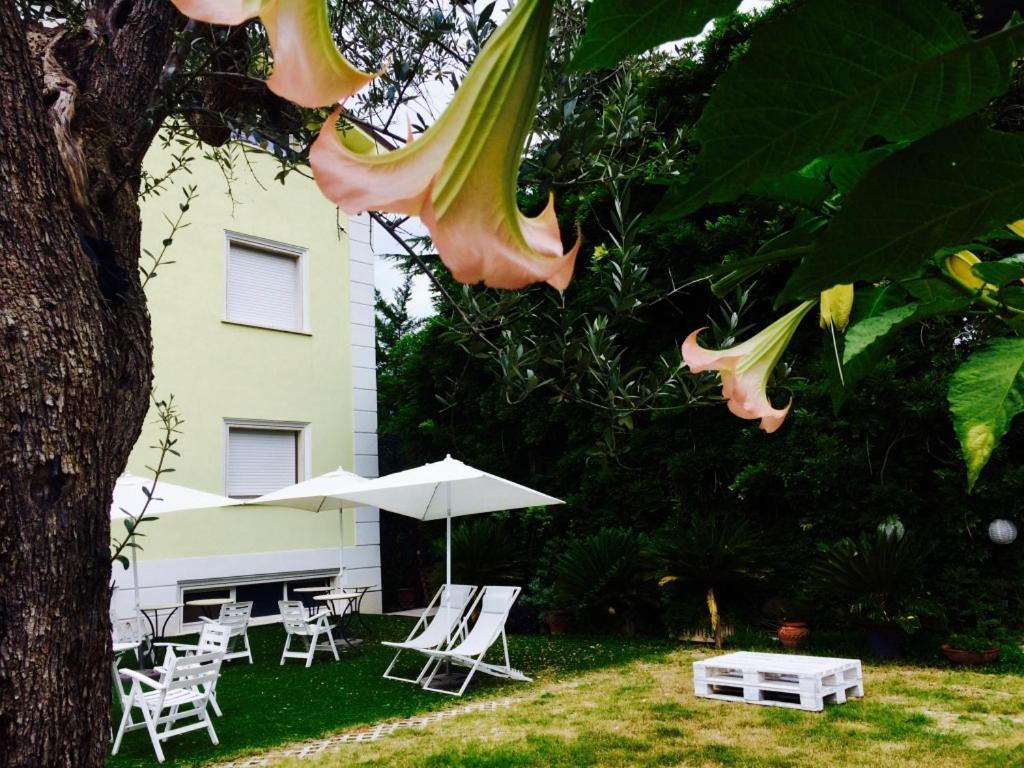 Ascoli Bonjour B&B & Apartments Parcheggio Privato & Giardino 아스콜리피체노 외부 사진
