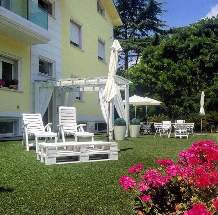 Ascoli Bonjour B&B & Apartments Parcheggio Privato & Giardino 아스콜리피체노 외부 사진